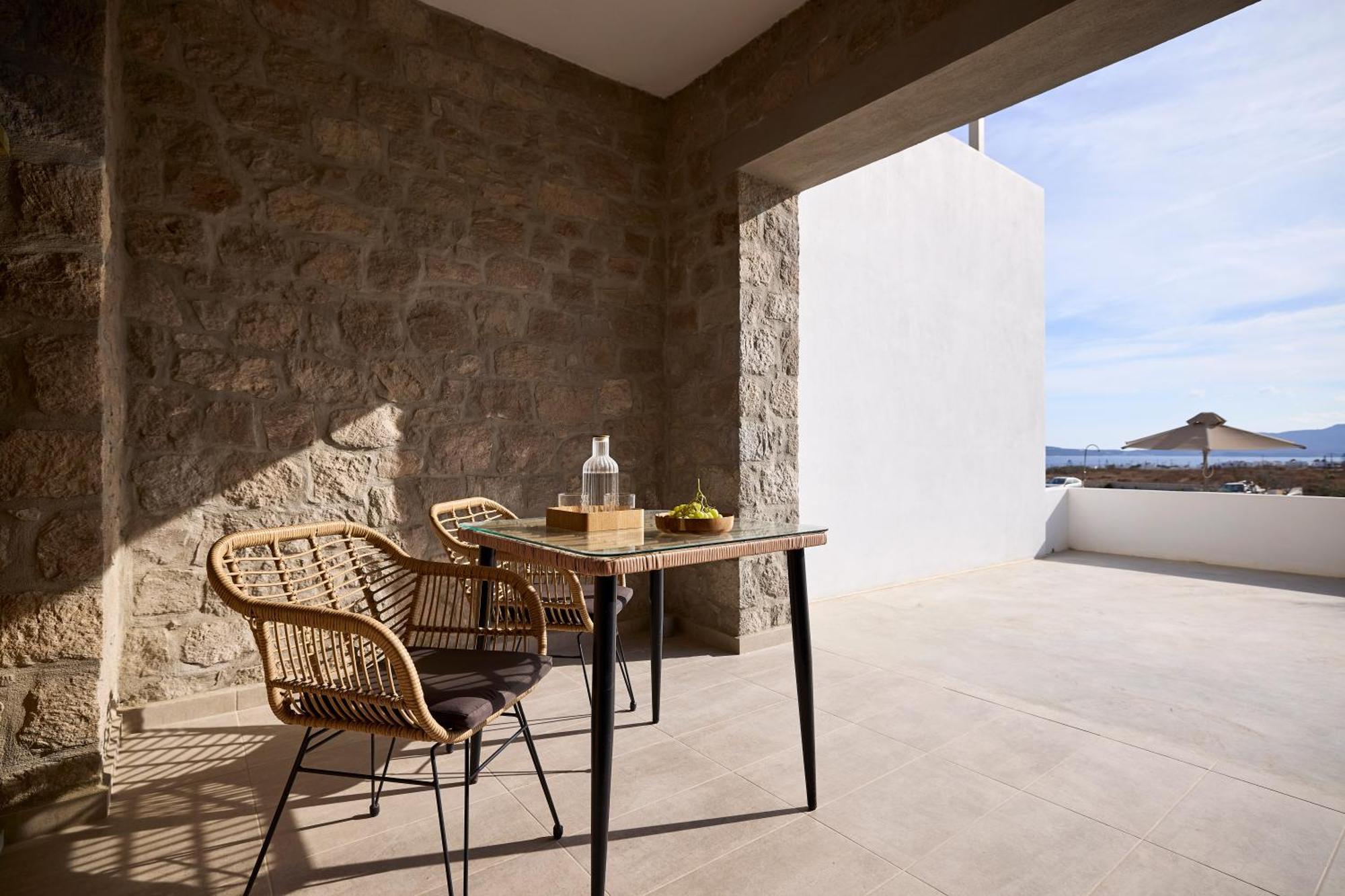Kedros Milos Suites Adamantas  Pokój zdjęcie