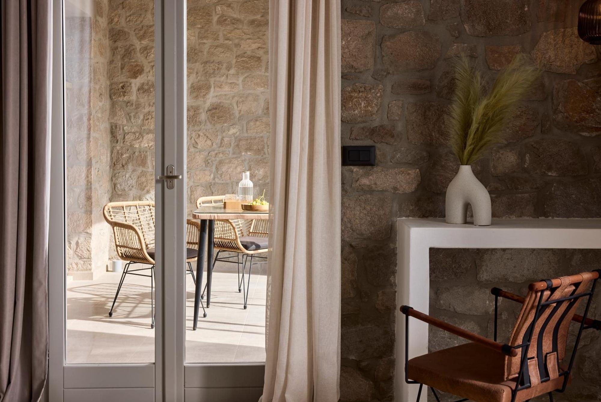 Kedros Milos Suites Adamantas  Pokój zdjęcie